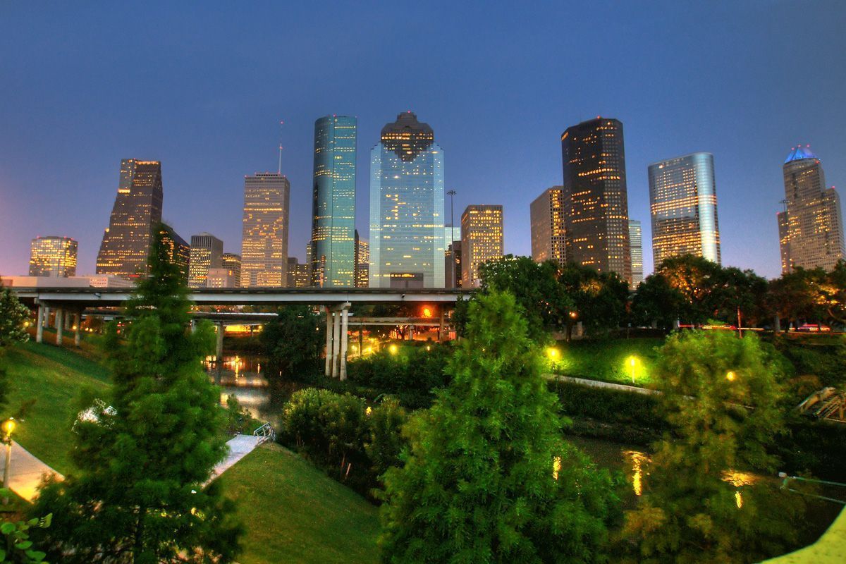 houston-texas-by-night